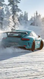 Car Wallpapers HD Screenshot 3