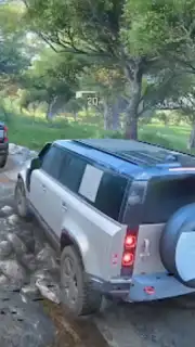 offroad SUV jeep 4x4 driving Screenshot 6